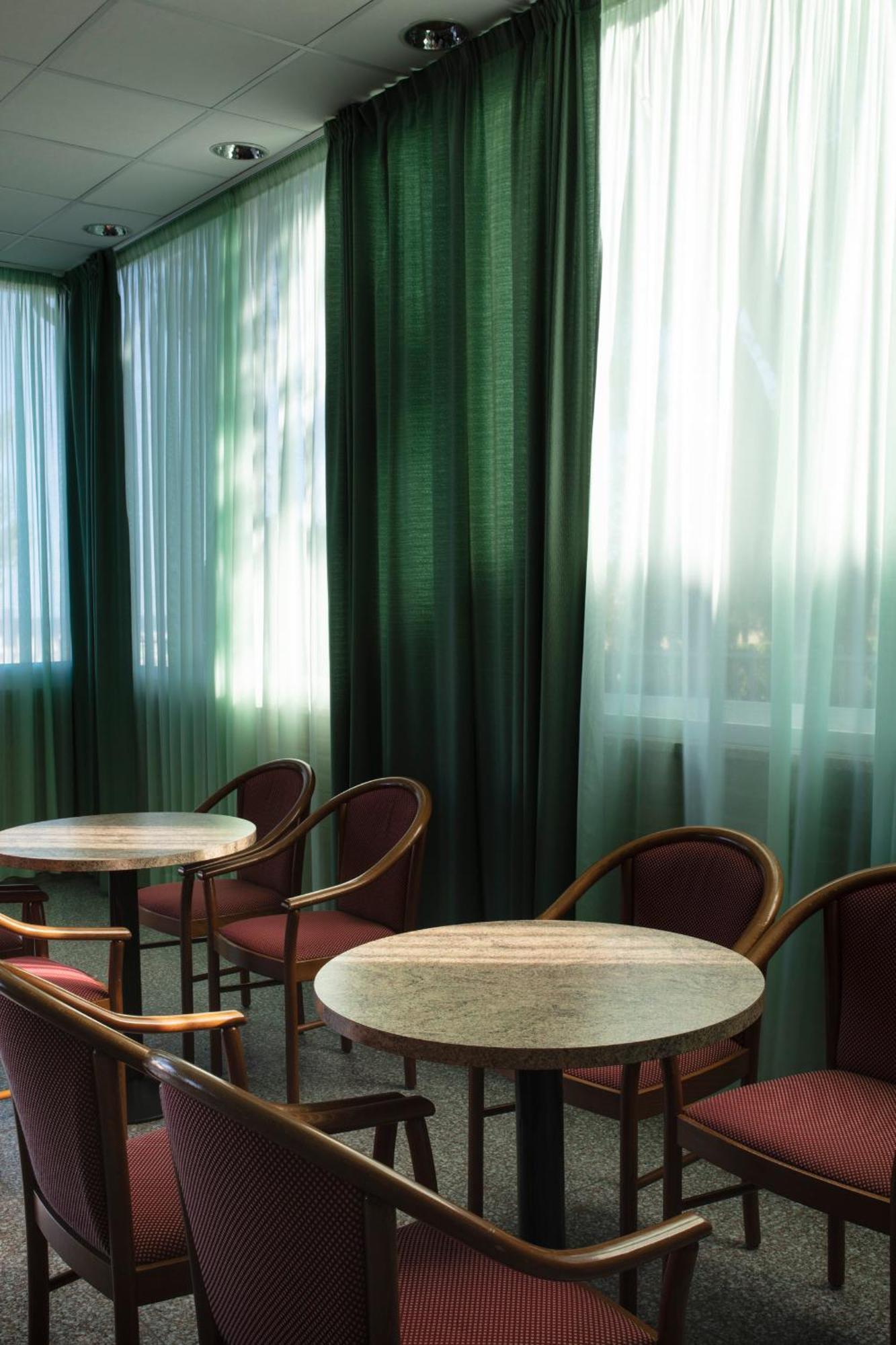 Hotel Pelikan Линяно Сабиадоро Екстериор снимка