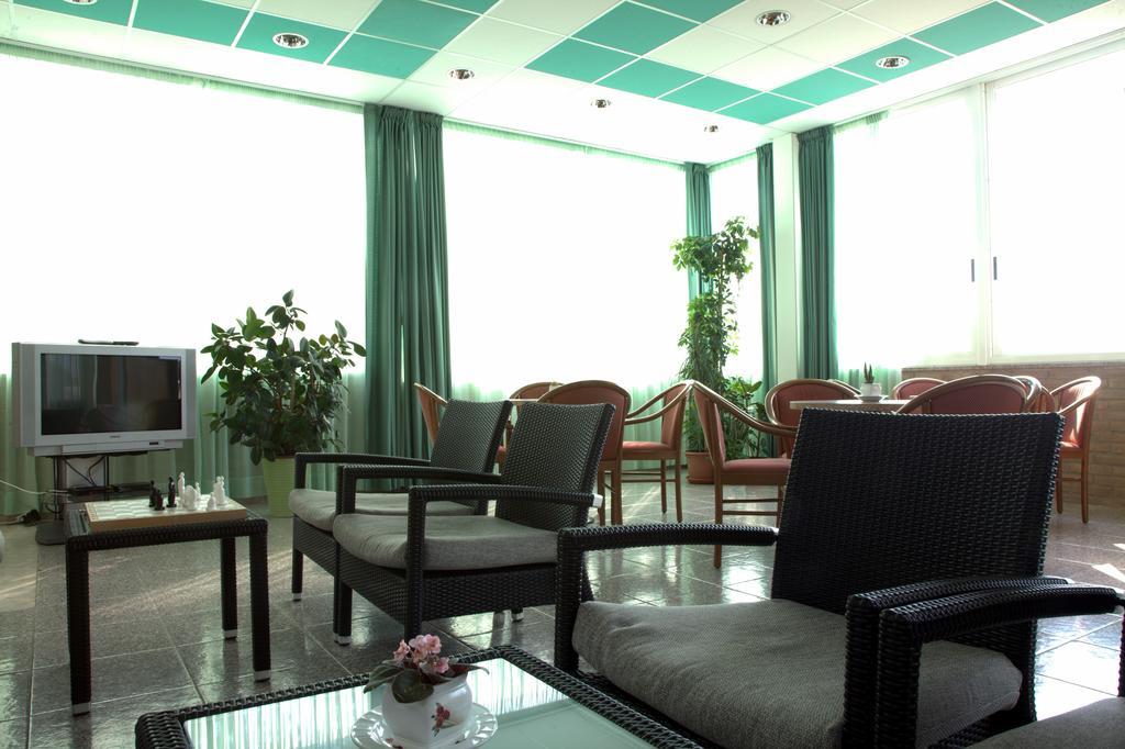 Hotel Pelikan Линяно Сабиадоро Екстериор снимка